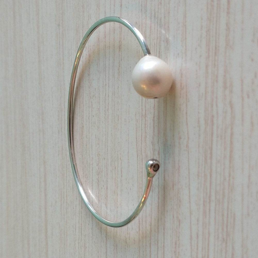 Chan Luu Freshwater Pearl Sterling Silver Bracelet with .03ct Champagne …